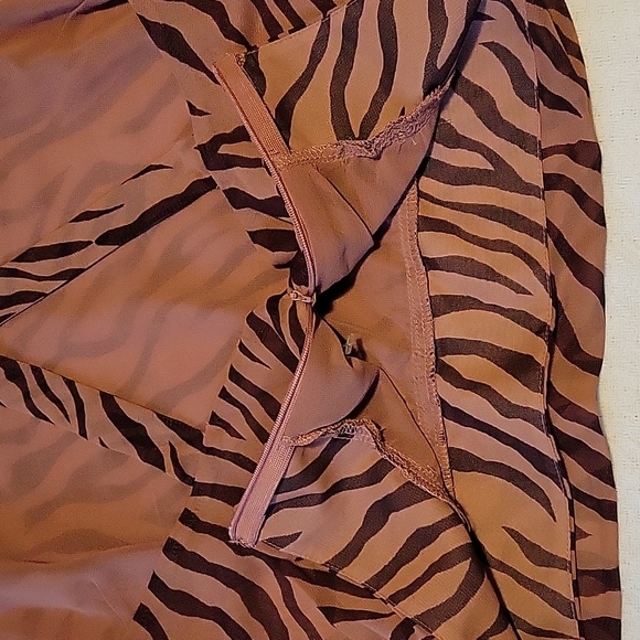 ASTR The Label Cross Back Top - Picture 7 of 8